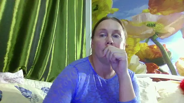 Snapshot of pussykroshka chatting on September 10, 5:46 pm pussykroshka online show from September 10, 5:46 pm