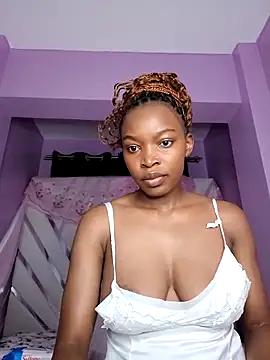 Pretty-queen123 online show from September 20, 3:05 am