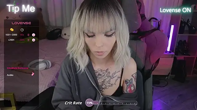 Snapshot of Kerry_Kirk chatting on October 2, 10:26 pm Kerry Kirk online show from October 2, 10:26 pm