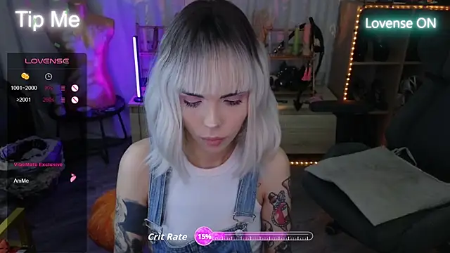 Snapshot of Kerry_Kirk chatting on October 22, 10:15 pm Kerry Kirk online show from October 22, 10:15 pm