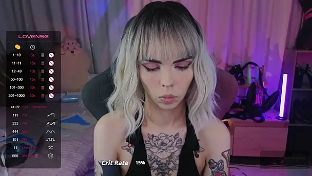 Snapshot of Kerry_Kirk chatting on September 17, 11:03 pm Kerry Kirk online show from September 17, 11:03 pm