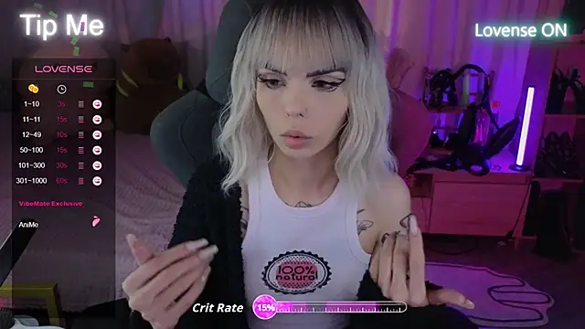 Snapshot of Kerry_Kirk chatting on September 25, 11:24 pm Kerry Kirk online show from September 25, 11:24 pm