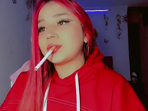 Snapshot of madisonx17 chatting on October 17, 1:42 am madisonx17 online show from October 17, 1:42 am