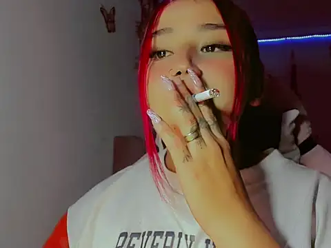 Snapshot of madisonx17 chatting on September 23, 2:54 am madisonx17 online show from September 23, 2:54 am