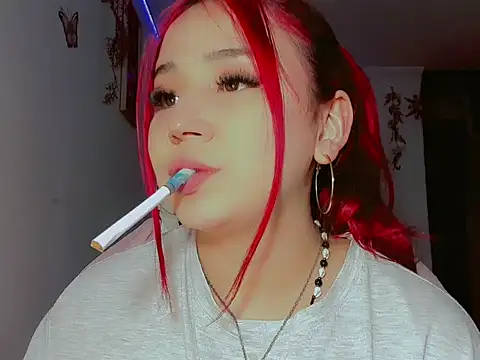 Snapshot of madisonx17 chatting on October 7, 1:21 am madisonx17 online show from October 7, 1:21 am