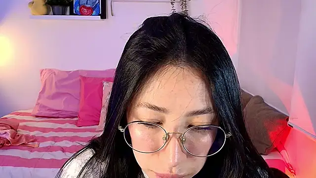 lilyy evanss online show from March 10, 11:09 pm