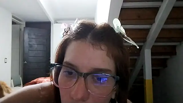 Snapshot of Luna-e-Franco1 chatting on October 26, 12:39 am Luna-e-Franco1 online show from October 26, 12:39 am