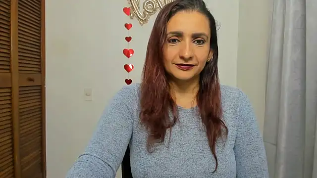 Snapshot of xulay11 chatting on October 4, 2:17 am xulay11 online show from October 4, 2:17 am