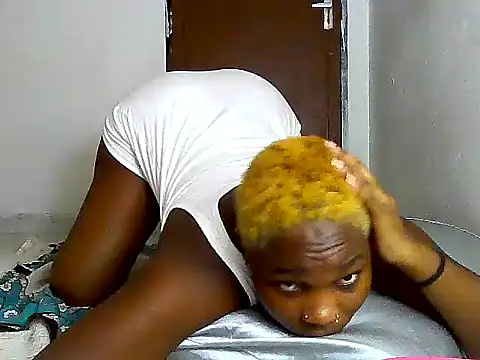 Snapshot of SexyKimberly23 chatting on October 24, 9:22 pm SexyKimberly23 online show from October 24, 9:22 pm