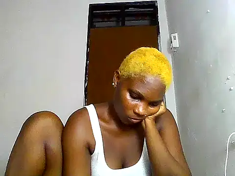 Snapshot of SexyKimberly23 chatting on October 12, 6:21 pm SexyKimberly23 online show from October 12, 6:21 pm