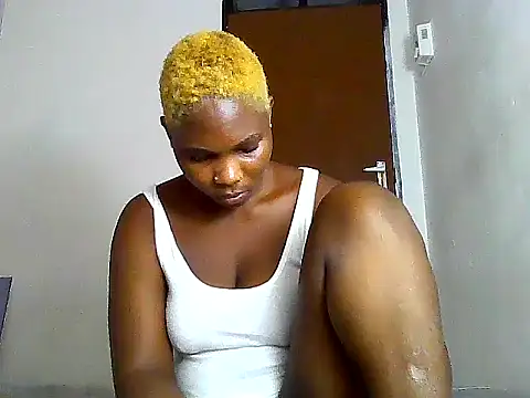 Snapshot of SexyKimberly23 chatting on October 28, 8:31 am SexyKimberly23 online show from October 28, 8:31 am