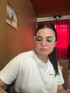 CamilaSofiia online show from April 9, 10:15 pm