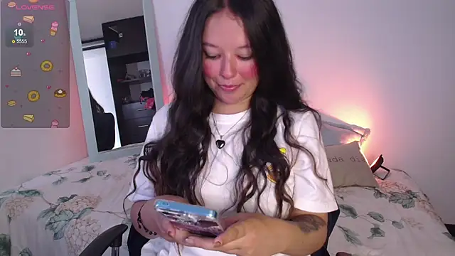 Snapshot of Lexie_Thompson10 chatting on September 14, 5:22 pm Lexie Thompson10 online show from September 14, 5:22 pm