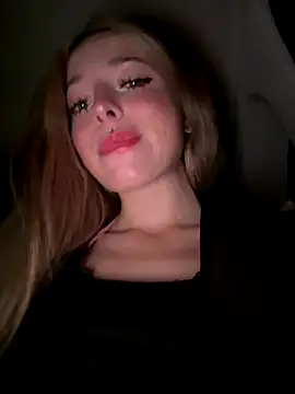 LoraaDoll online show from October 9, 3:49 pm