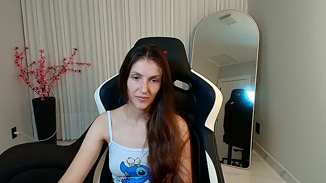 Snapshot of upssnowy chatting on October 7, 10:58 pm upssnowy online show from October 7, 10:58 pm