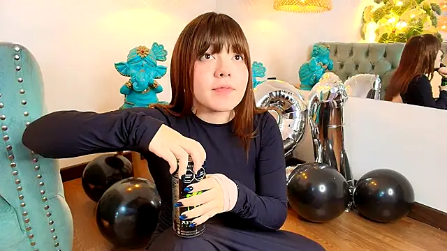 Snapshot of Fluffy_Bubble21 chatting on September 21, 3:49 am Fluffy Bubble21 online show from September 21, 3:49 am