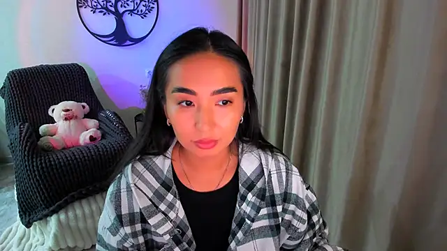 worldofkim online show from October 8, 2:54 pm