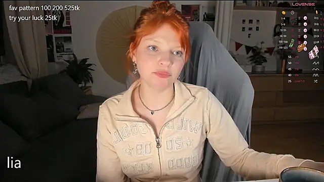 lil lia online show from September 22, 10:52 pm