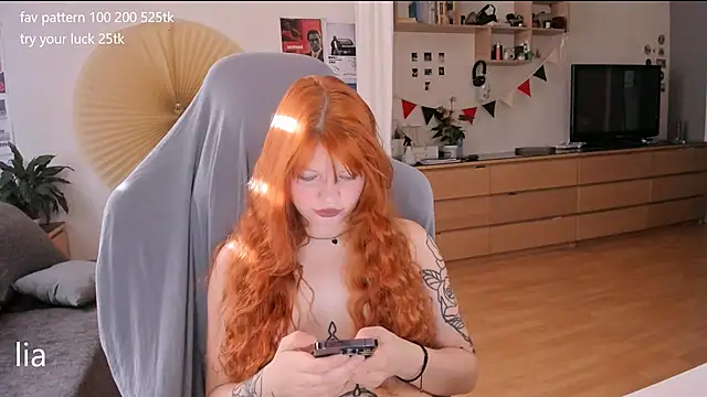 lil lia online show from October 1, 8:41 am