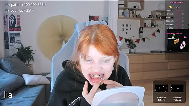 lil lia online show from September 29, 4:50 am