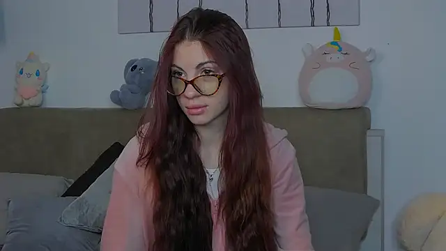 Snapshot of CassKiera chatting on October 18, 4:59 am CassKiera online show from October 18, 4:59 am