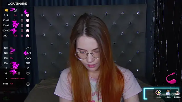 EmilyKents online show from September 9, 1:49 am