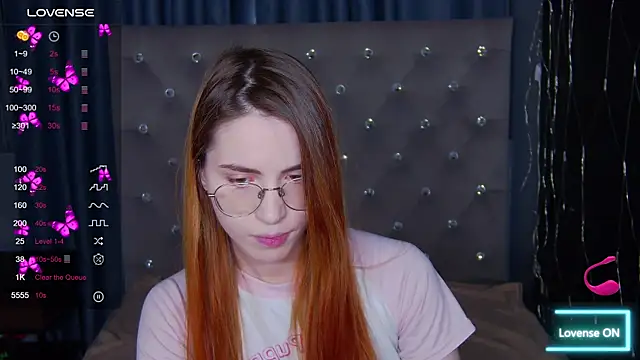 EmilyKents online show from September 12, 1:50 am