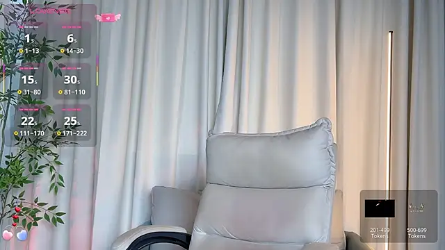 Snapshot of Ada-xixi chatting on October 28, 1:55 am Ada-xixi online show from October 28, 1:55 am