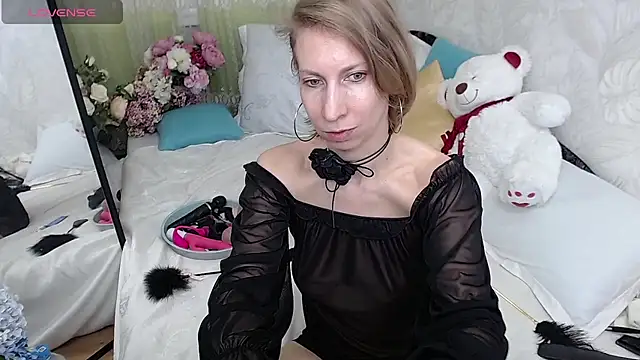 AdrianaSea online show from May 27, 8:44 am