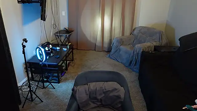 Snapshot of HarleyDawson chatting on September 30, 5:13 am HarleyDawson online show from September 30, 5:13 am