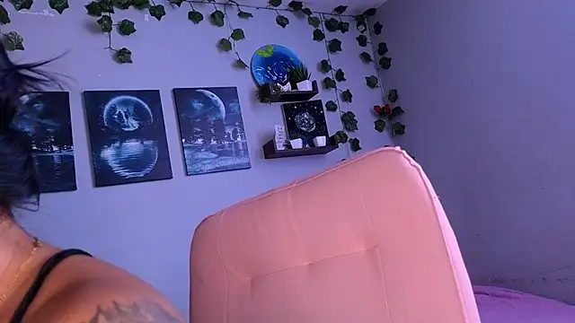 macey elliot  online show from October 20, 7:17 pm