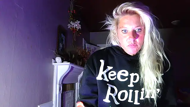 Snapshot of Glamazonx chatting on September 17, 12:14 pm Glamazonx online show from September 17, 12:14 pm