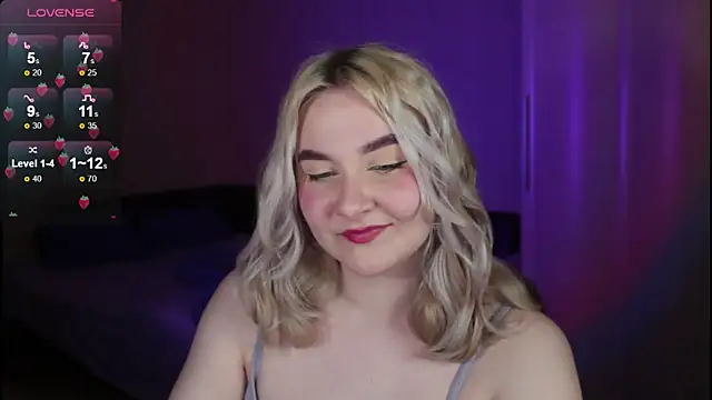 sensual girrrl online show from December 3, 9:06 pm