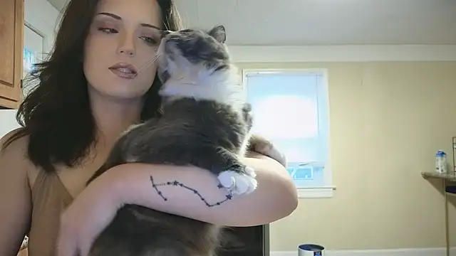 Snapshot of sexylilly69 chatting on October 9, 10:25 pm sexylilly69 online show from October 9, 10:25 pm