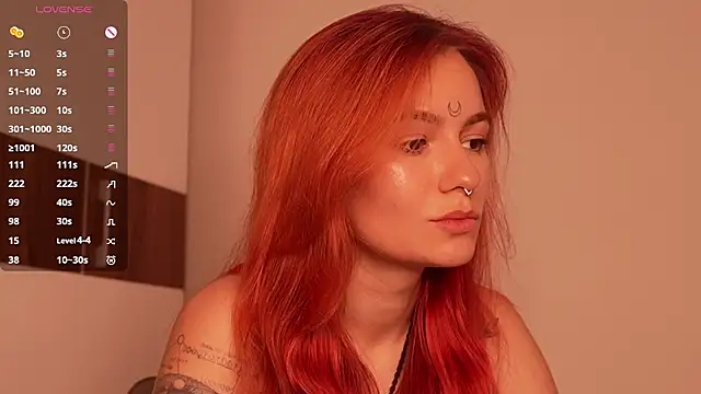 girl with snaketatto0 online show from March 13, 2:46 am