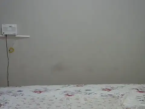 Snapshot of Cariepink chatting on October 4, 8:57 pm Cariepink online show from October 4, 8:57 pm