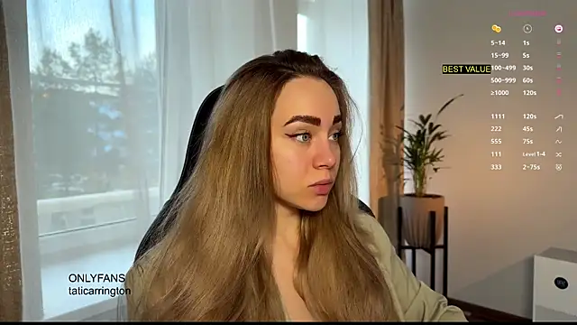 Snapshot of hotexclusive_ chatting on October 15, 4:04 am hotexclusive  online show from October 15, 4:04 am