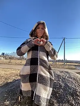 Anita-Smith online show from March 10, 1:37 pm