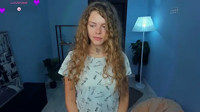 RayaNenlia online show from October 1, 5:23 am