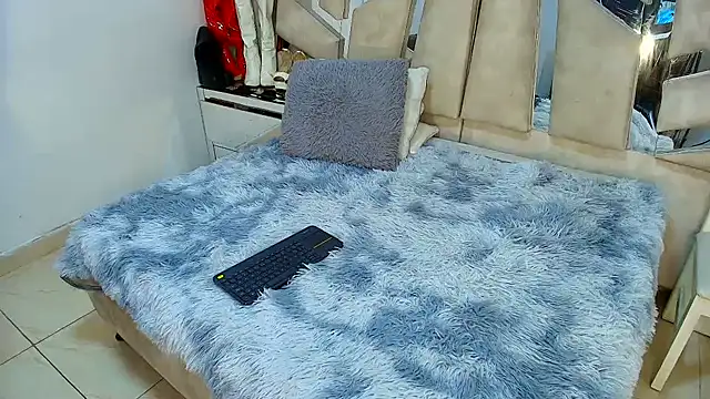 Snapshot of Natalyefoster chatting on October 11, 7:16 pm Natalyefoster online show from October 11, 7:16 pm