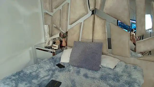 Snapshot of Natalyefoster chatting on September 12, 7:54 pm Natalyefoster online show from September 12, 7:54 pm