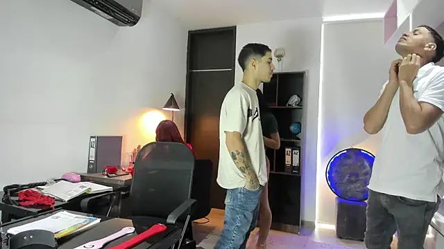 Snapshot of Hall_sextape chatting on September 25, 5:01 pm Hall sextape online show from September 25, 5:01 pm