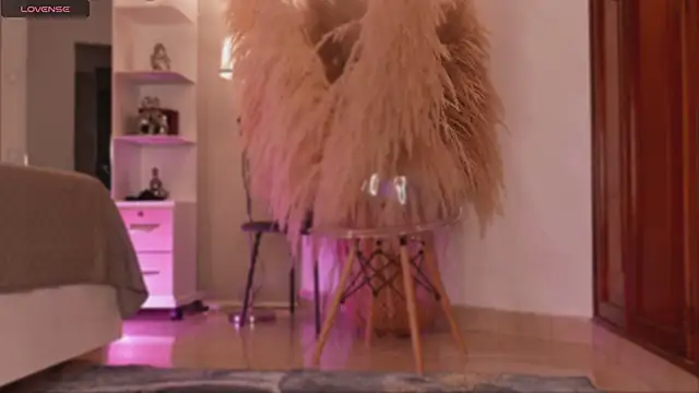 niiaa1 online show from October 12, 3:53 am