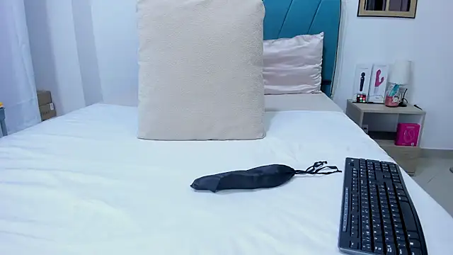 kamila lopez online show from November 27, 11:18 pm