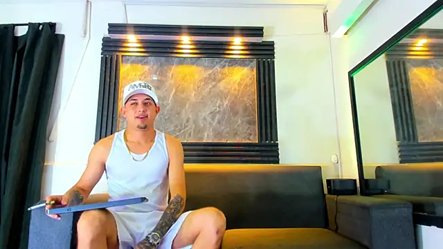 liam genner  online show from October 2, 7:52 pm