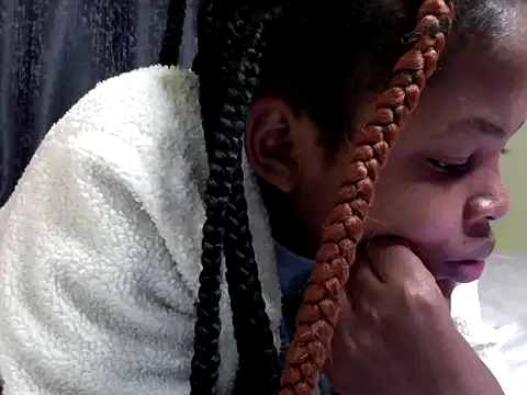 Snapshot of queen-sasha chatting on October 9, 1:15 pm queen-sasha online show from October 9, 1:15 pm