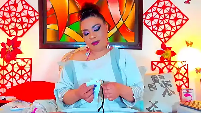 SQUIRTBRUNETE online show from December 14, 12:05 am