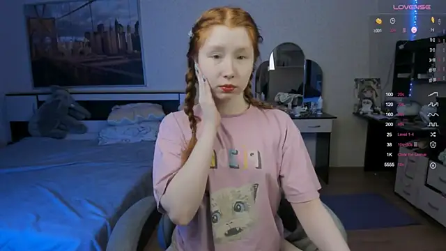 CallMeEffy1 online show from May 2, 6:22 pm