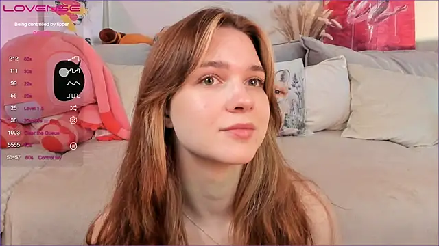 Snapshot of Frau_Lina chatting on October 1, 2:11 pm Frau Lina online show from October 1, 2:11 pm