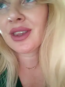 LadyLolyPop  online show from June 9, 7:52 am